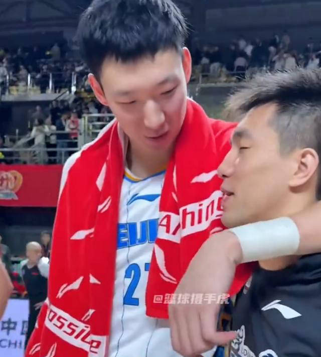 新教练后影